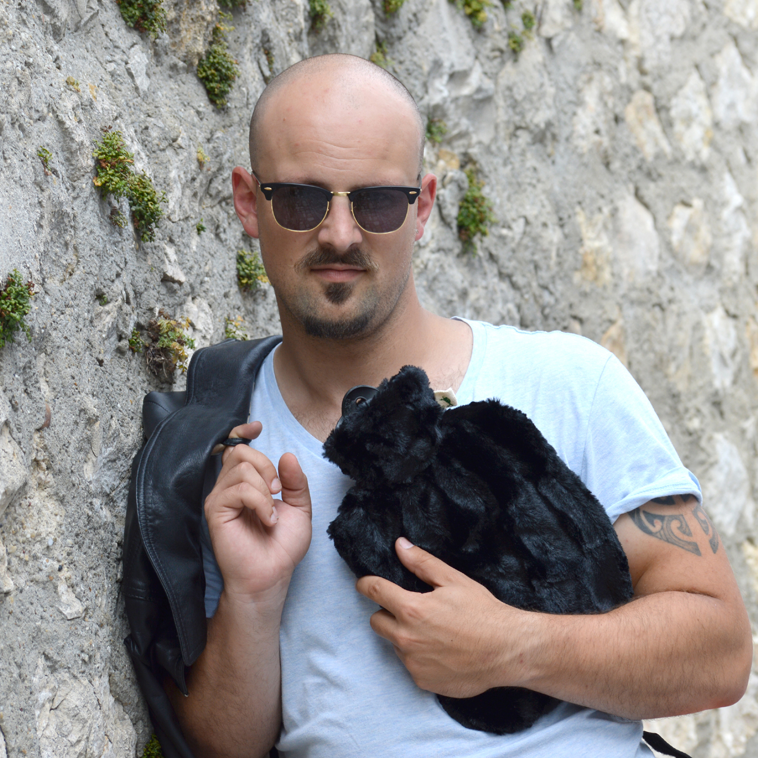 0560-mood-klassik-flausch-schwarz-1500-1500 Produktbild