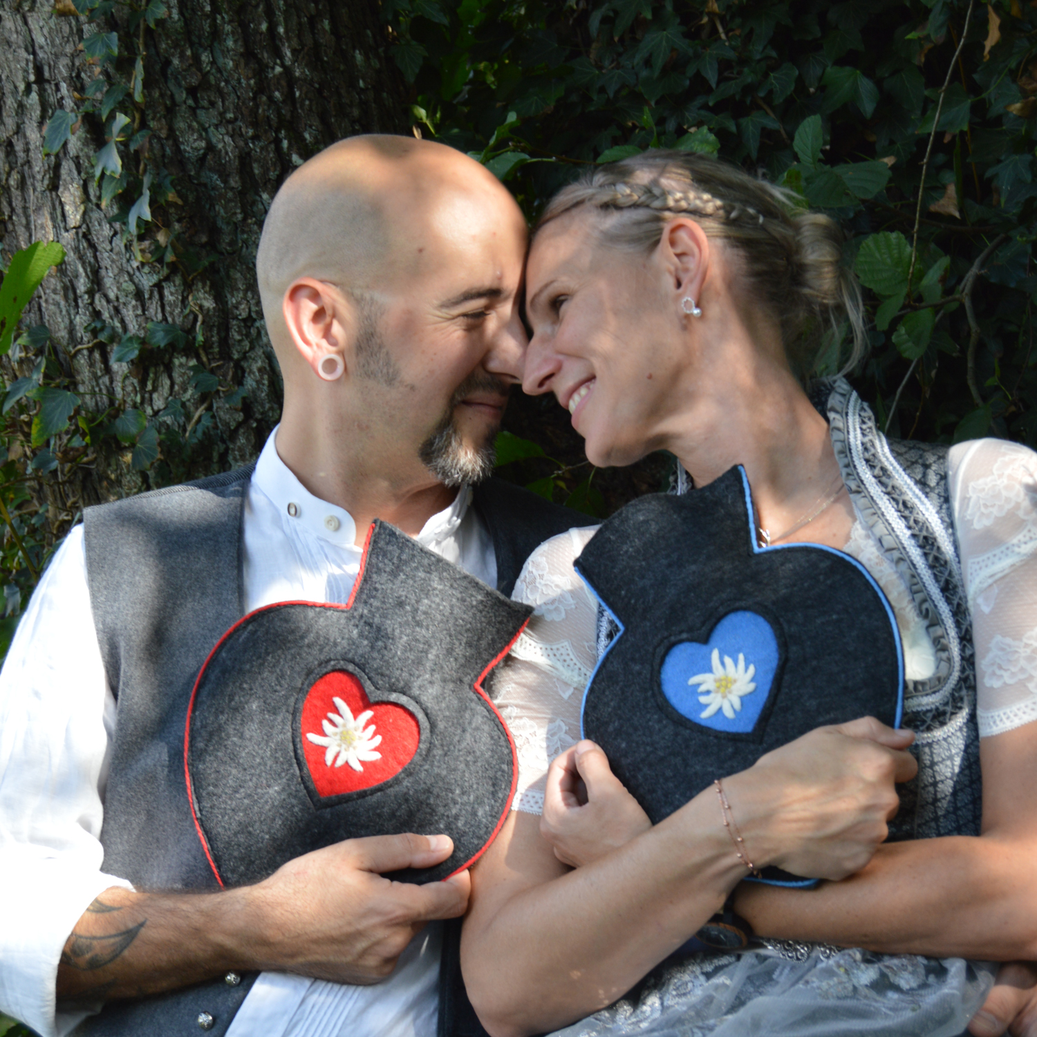 0713-0714_herzwaermflasche-filz-edelweiss_01 Produktbild